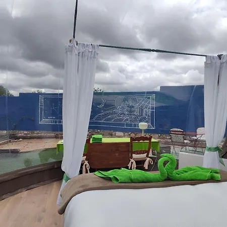 Luxury Bubble Retreat With Private Jacuzzi & Night Sky Views In Segovia, Spain *